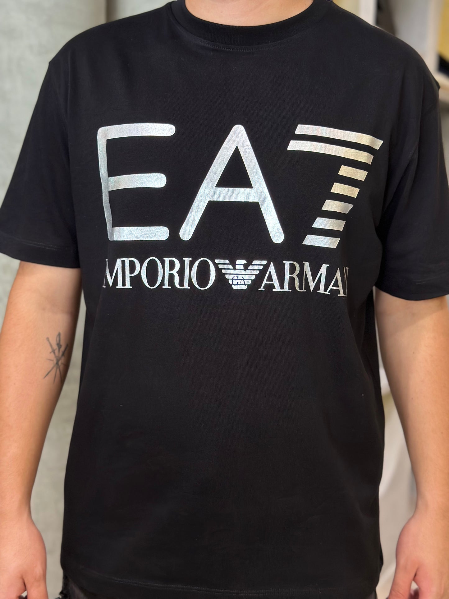 Camiseta EMPORIO ARMANI con Estampado Metalizado