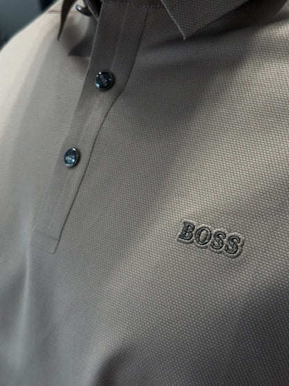 Camiseta Tipo Polo BOSS con Detalle en los Hombros