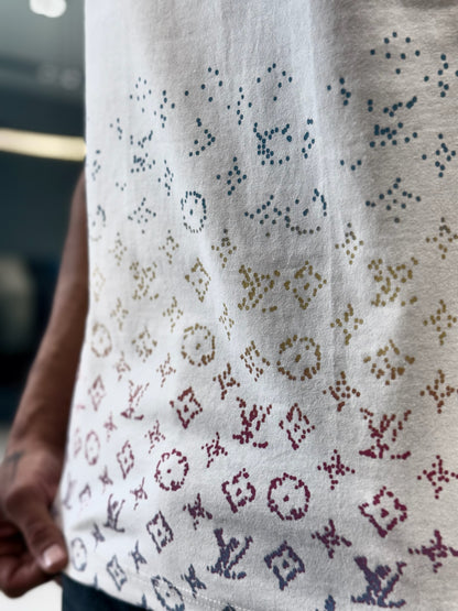 Camiseta LOUIS VUITTON con Estampado en la Parte Inferior