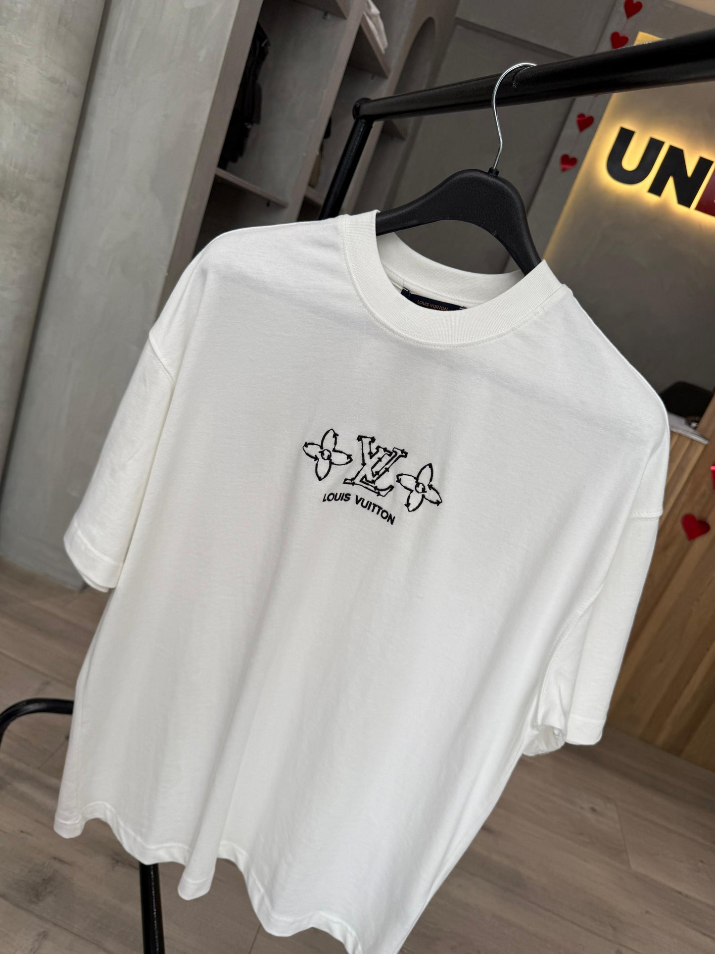 Camiseta LOUIS VUITTON con Bordado en el Frente y la Espalda