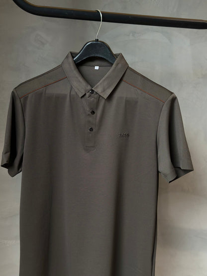 Camiseta Tipo Polo BOSS con Detalle en los Hombros