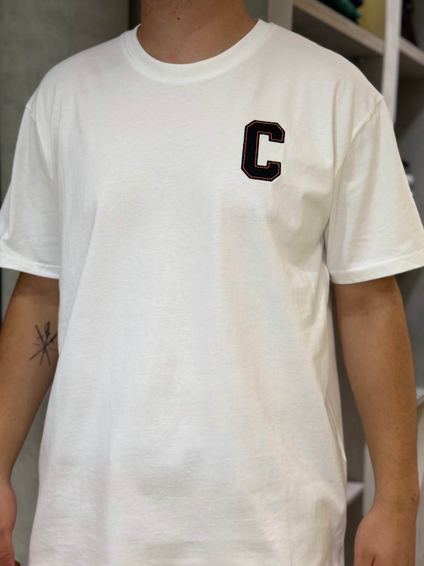 Camiseta CELINE con Letras en Aplique