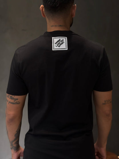 Camiseta LOUIS VUITTON con Aplique Bordado y Detalle en Piedras
