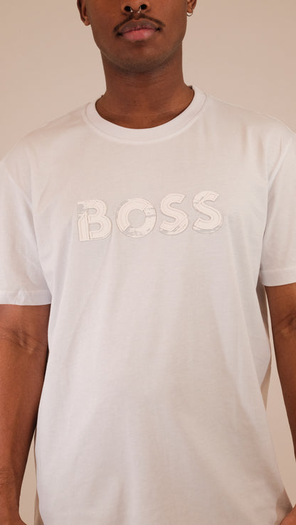 Camiseta BOSS con Estampado Rubber y Efecto Desgaste