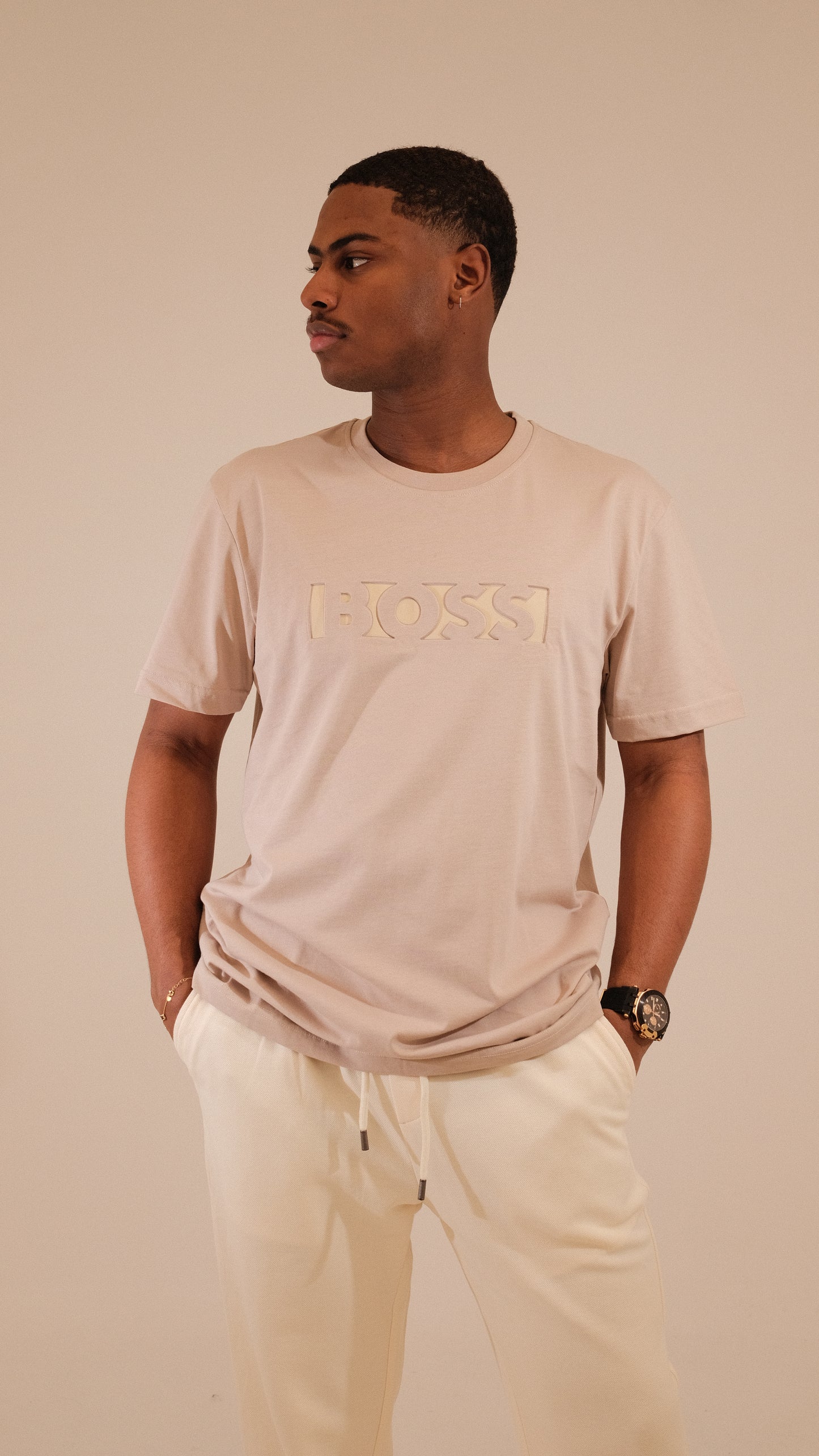 Camiseta BOSS en Alto Relieve