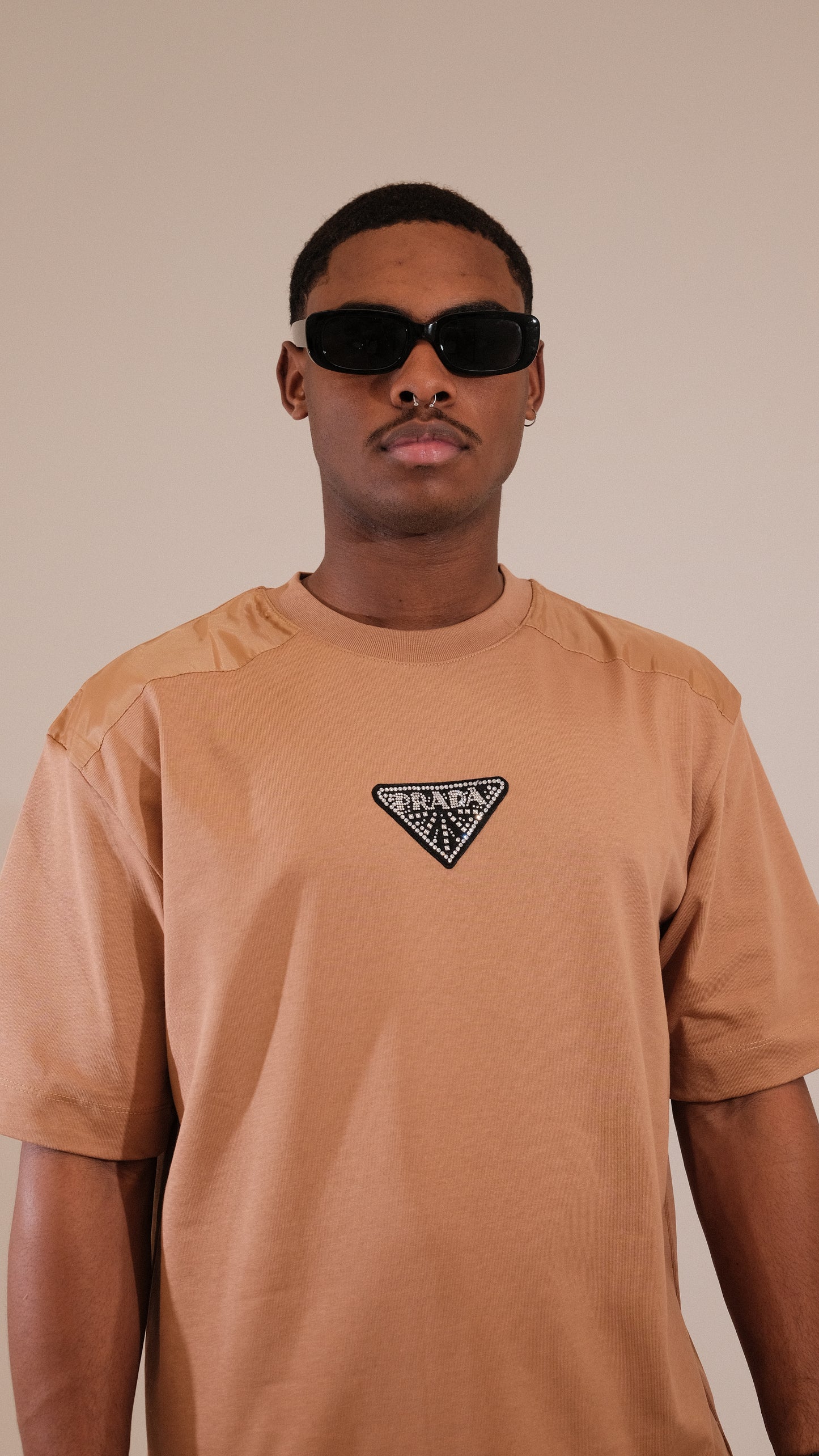 Camiseta PRADA Hombrera