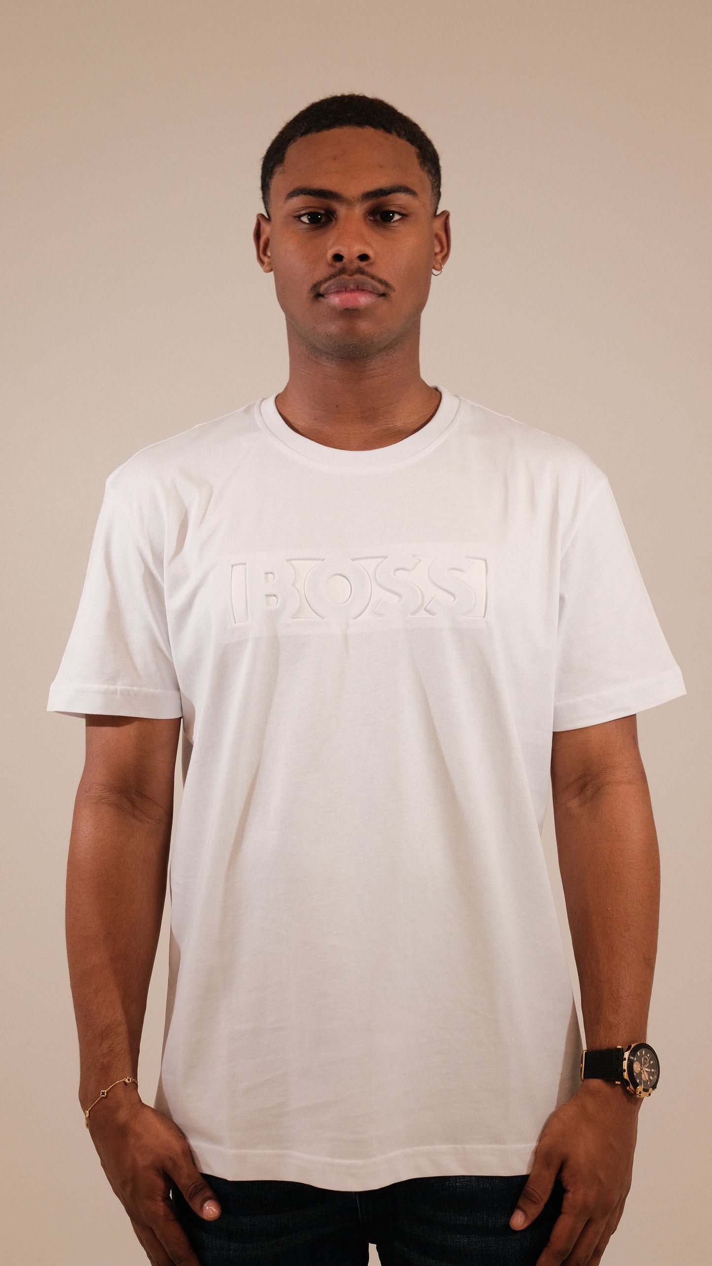 Camiseta BOSS en Alto Relieve